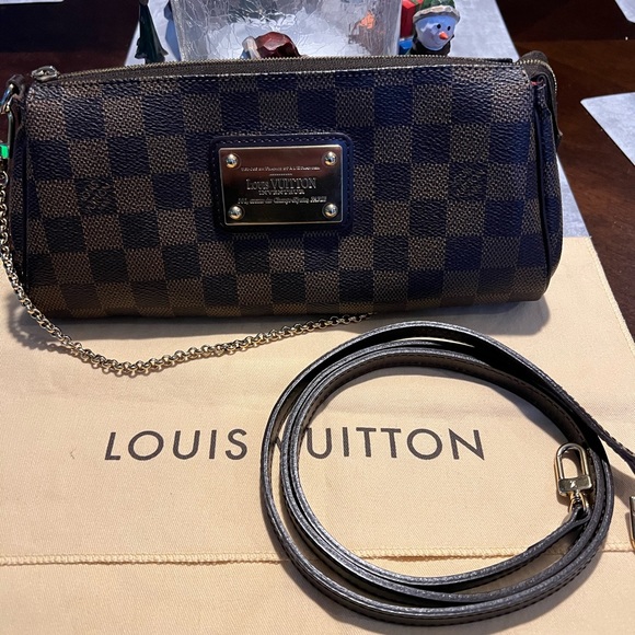 SOLD Authentic Louis Vuitton Eva Clutch - Picture 1 of 7